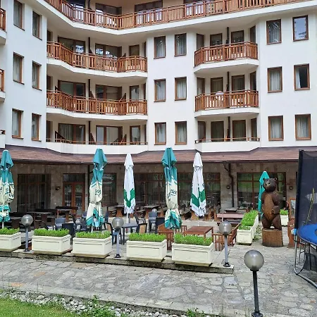 Family 302, Park * Borovec